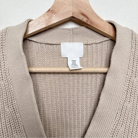 H&M Womens Xsmall Beige Ribbed Knit Cardigan - Picture 9 of 13